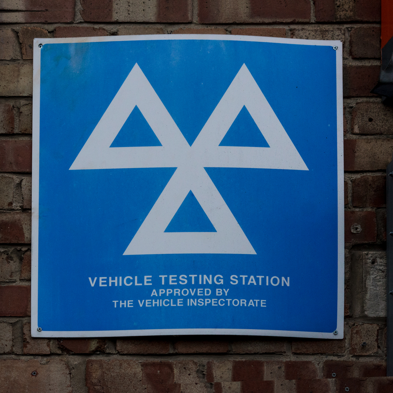 dreamstime_s_352672399